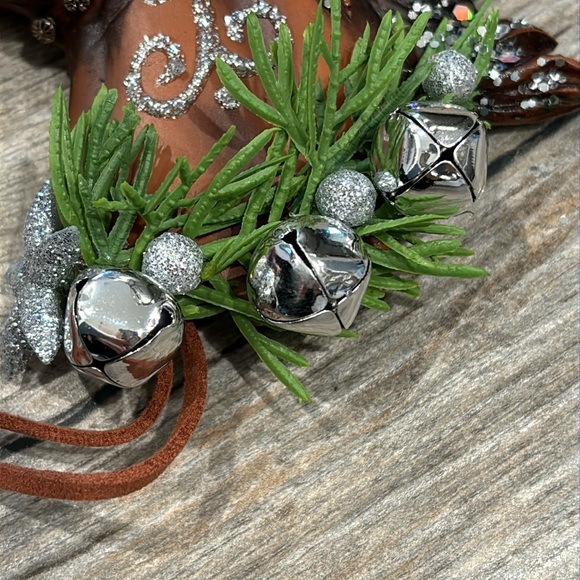 Holiday Horses: “Sleigh Bells" design. Decorated horse Christmas ornament - Picture 9 of 12